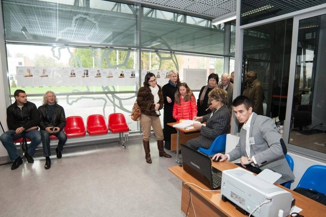 Kaune balsavęs V.Romanovas pastebėjo pažeidimą