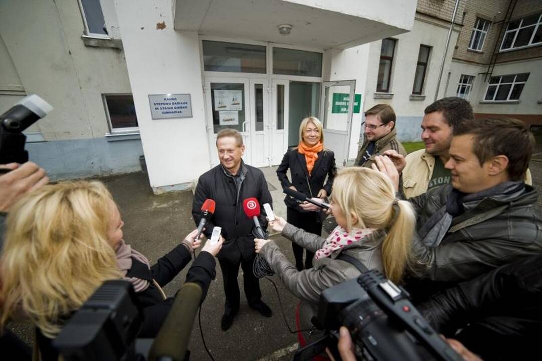 Kaune balsavęs V.Romanovas pastebėjo pažeidimą