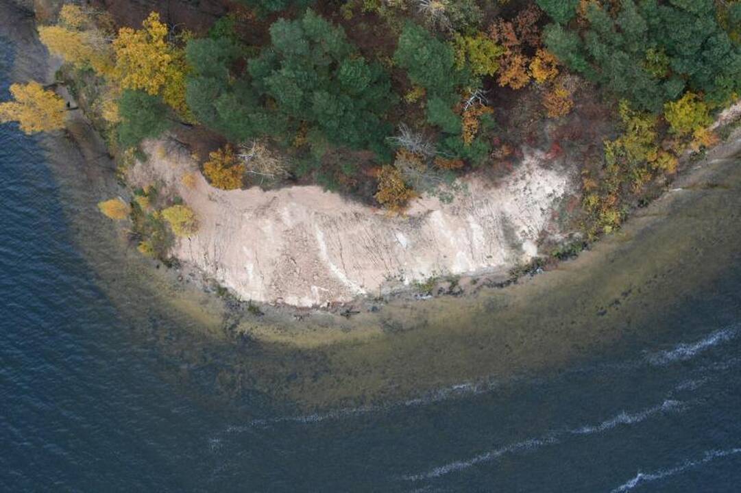 Dvi pagrobtos paauglės rastos Kauno marių apylinkėse