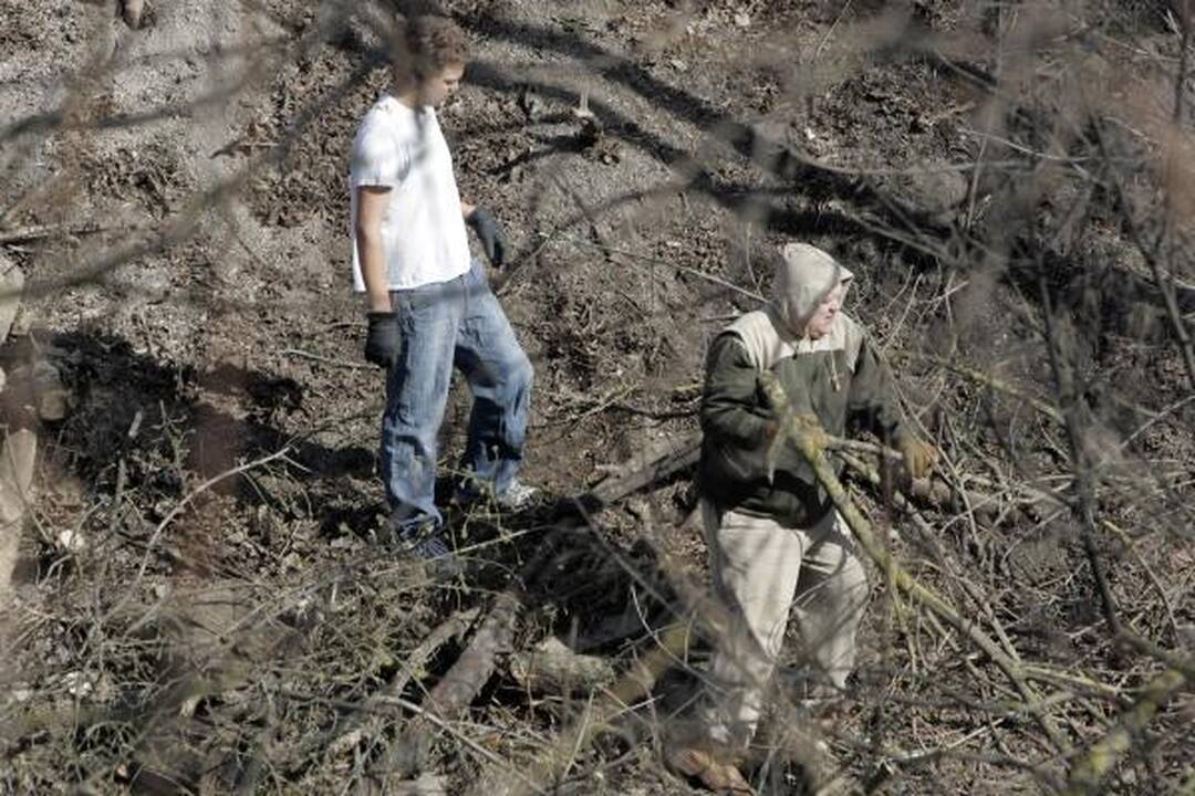 Aplinkos tvarkymo akcijos "Darom" metu rasti du lavonai