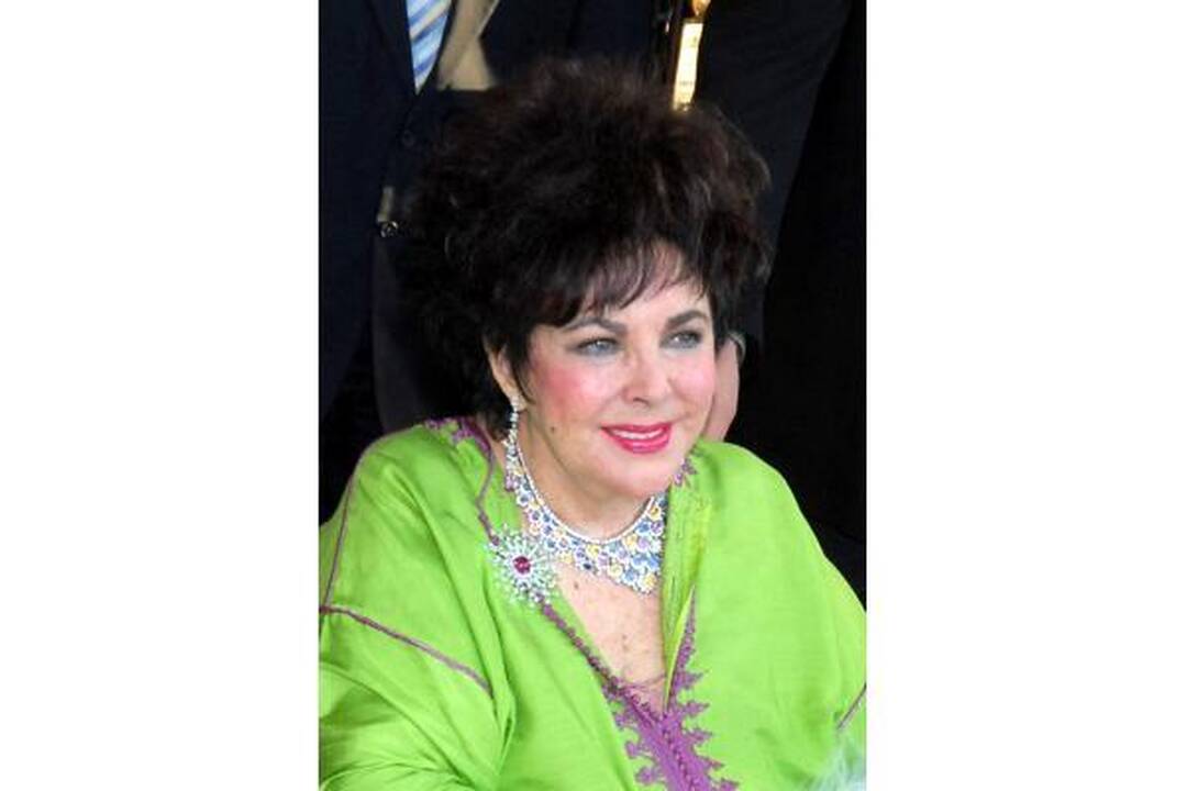 Mirė aktorė Elizabeth Taylor (papildyta)