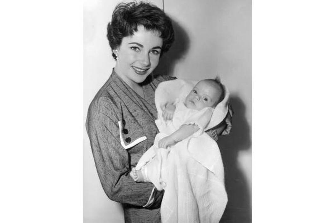 Mirė aktorė Elizabeth Taylor (papildyta)