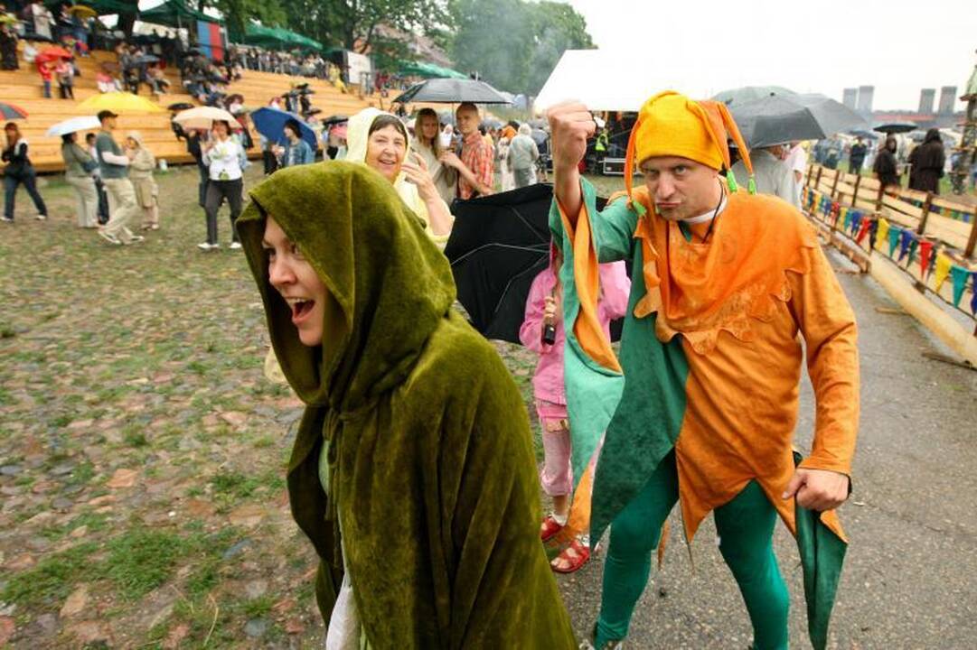 Hanzos dienų akcentai - naktinis ugnies šou ir oro balionų fiesta