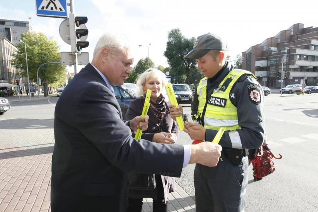 Blusų turguje pardavinėjo ir bombą