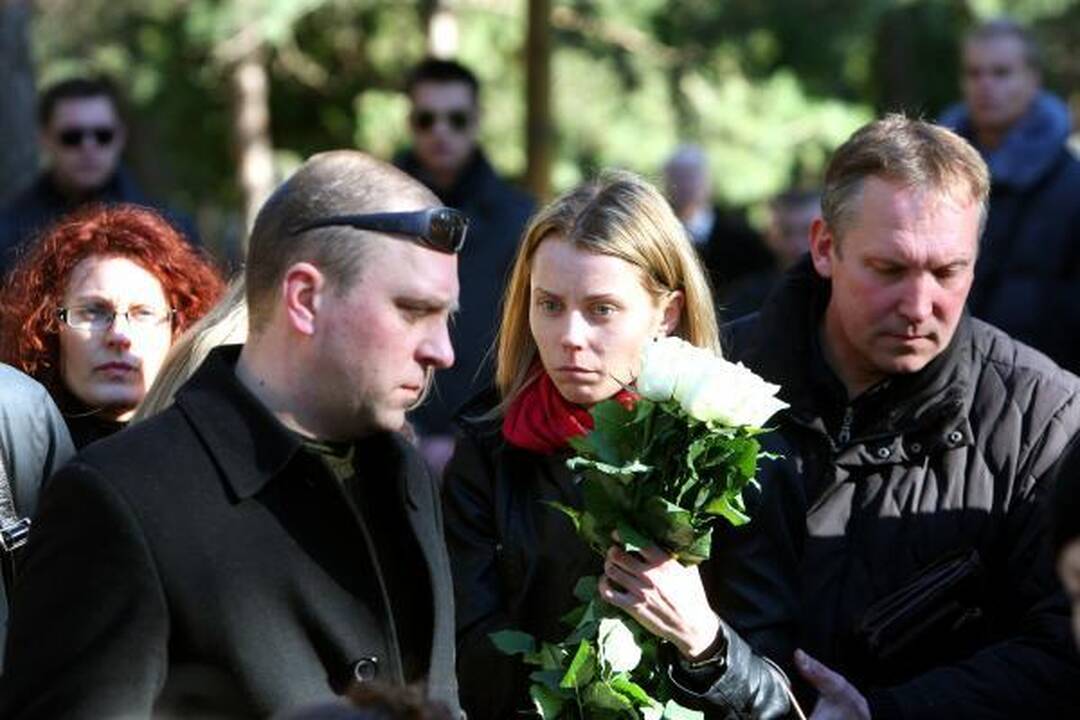 A.Dautartas atgulė šalia savo brolio ir senelių