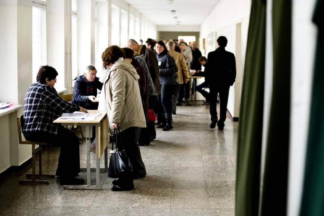 Kaune balsavęs V.Romanovas pastebėjo pažeidimą