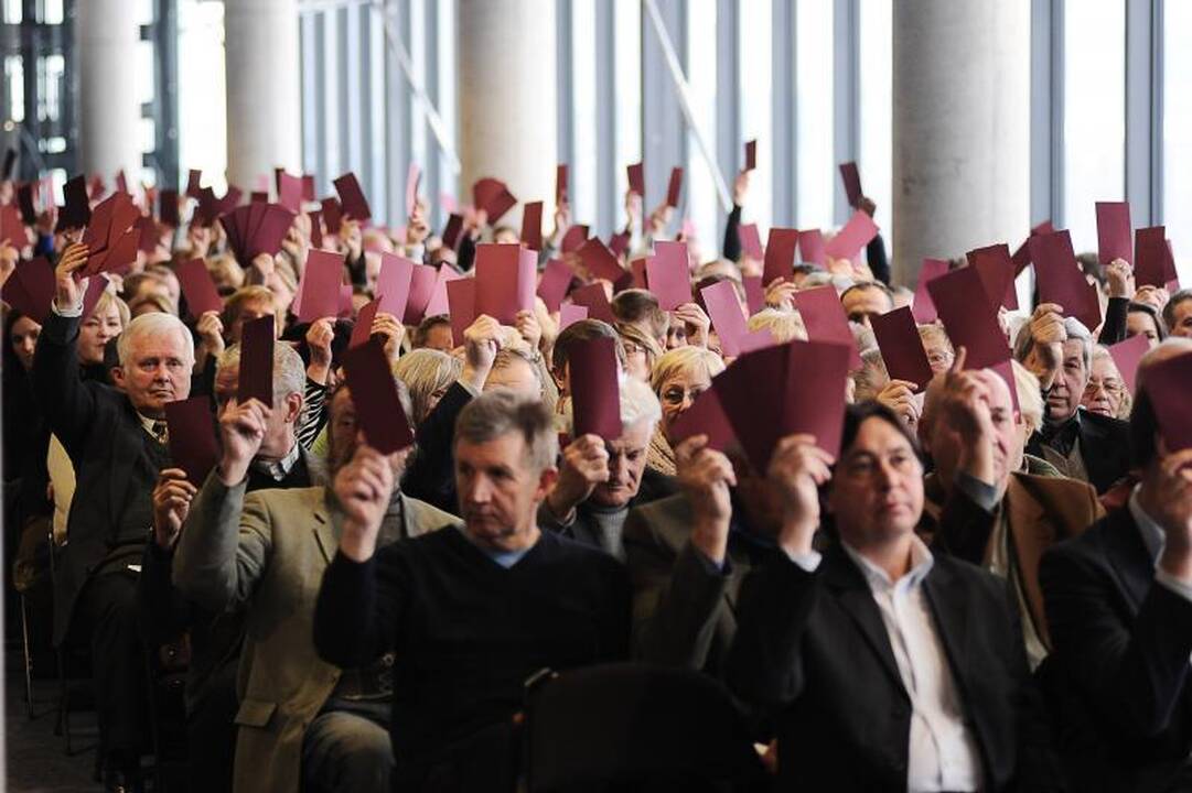 Įregistruota viena nauja partija, atsisakyta registruoti dvi