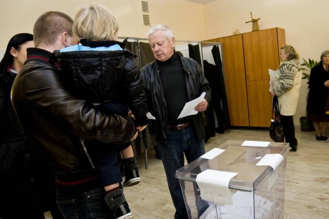 Kaune balsavęs V.Romanovas pastebėjo pažeidimą