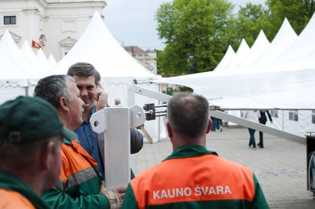 Hanzos dienų pradžia pakvipo tarptautiniu skandalu