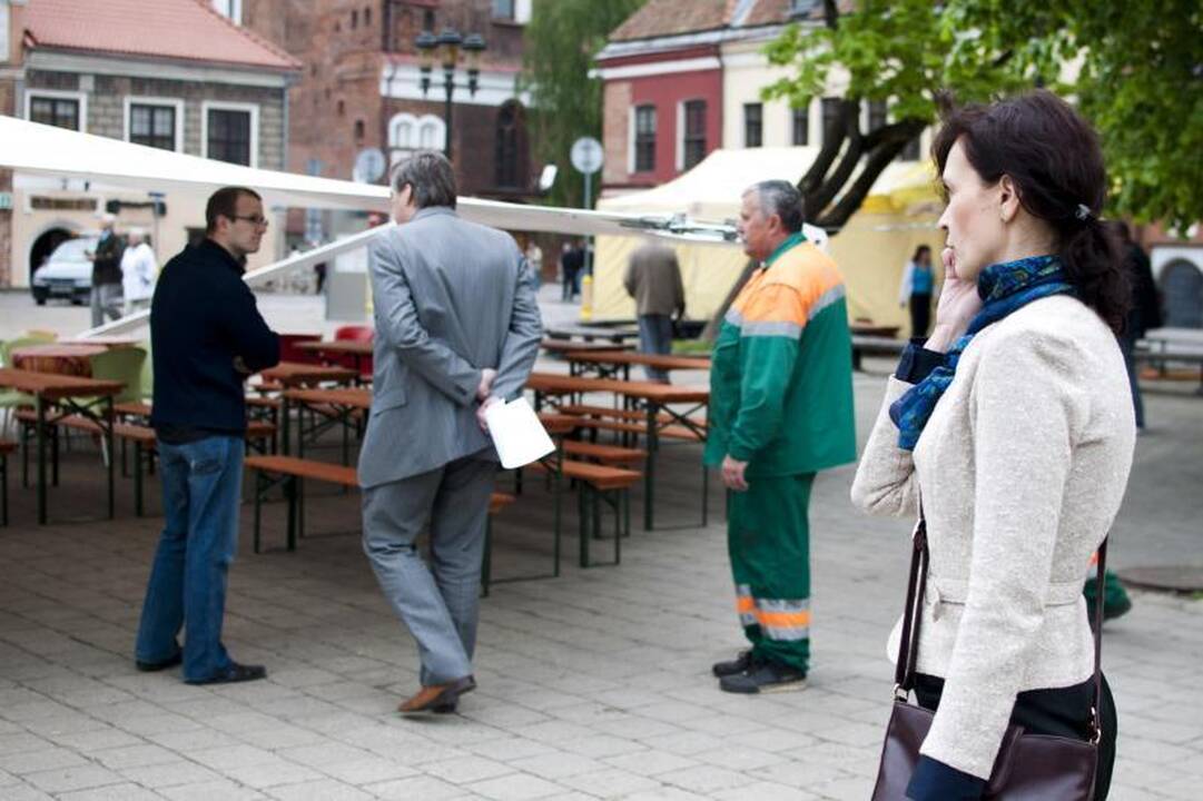 Hanzos dienų pradžia pakvipo tarptautiniu skandalu