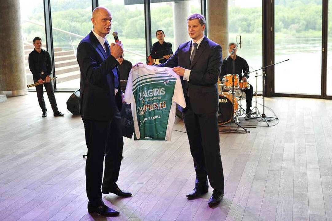 „Žalgirio“ arenoje pagerbti geriausi Kauno sporto klubai