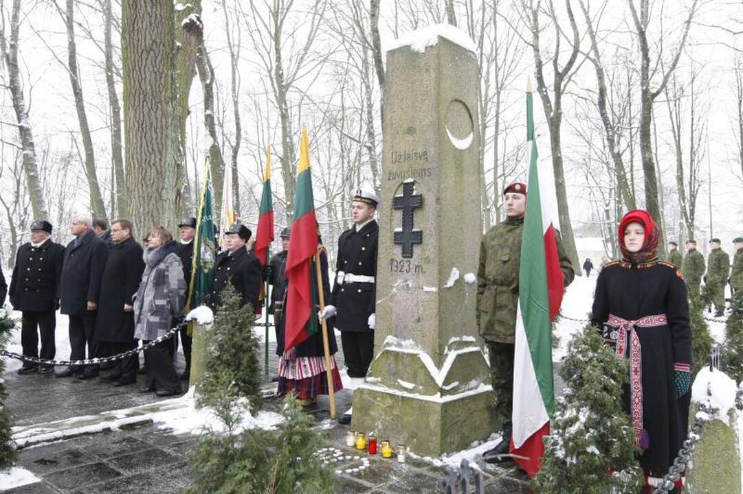  Klaipėdos sukilimo dalyvius pagerbė ir Seimo pirmininkas V. Gedvilas