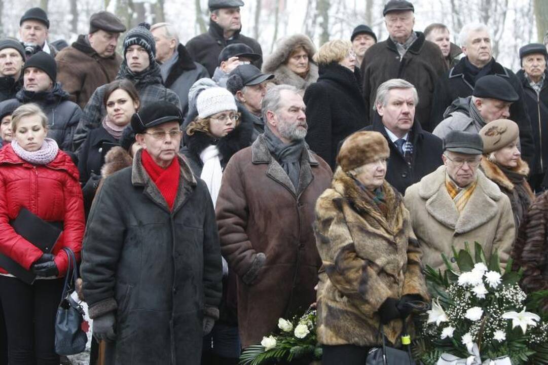  Klaipėdos sukilimo dalyvius pagerbė ir Seimo pirmininkas V. Gedvilas