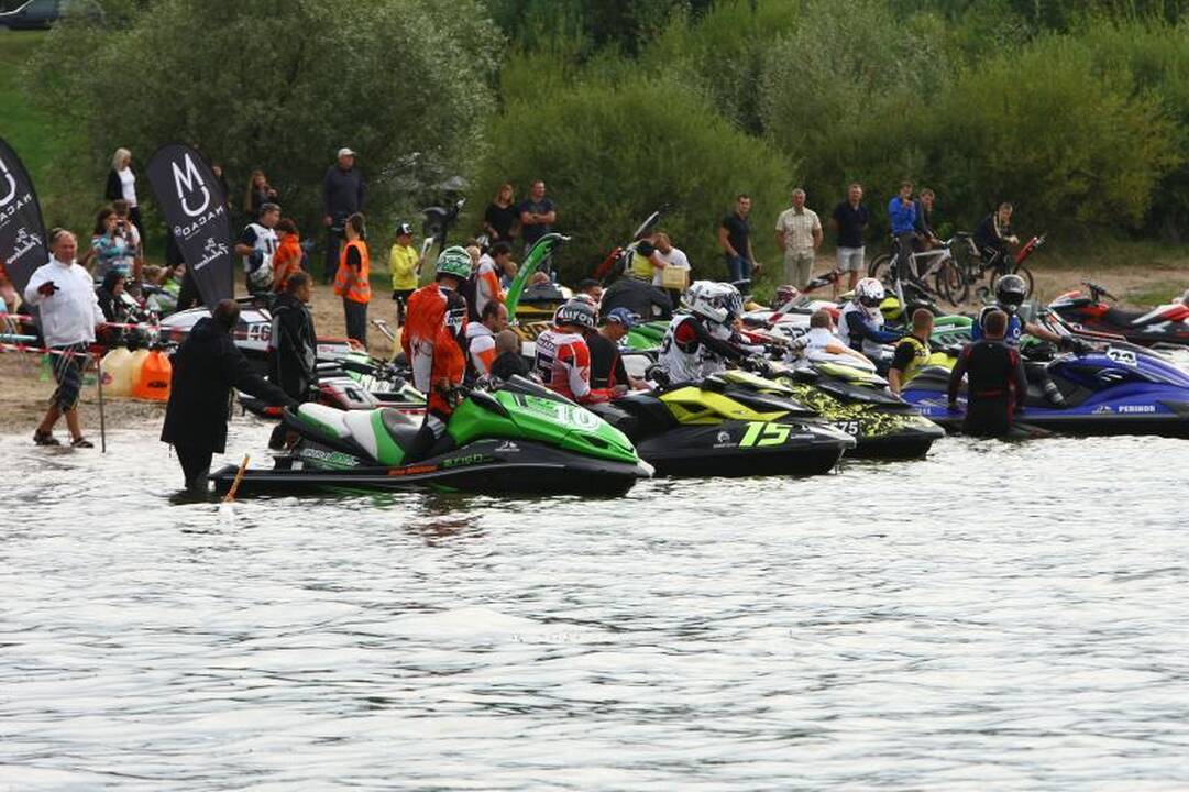 Lampėdžių karjere – vandens motociklų kovos