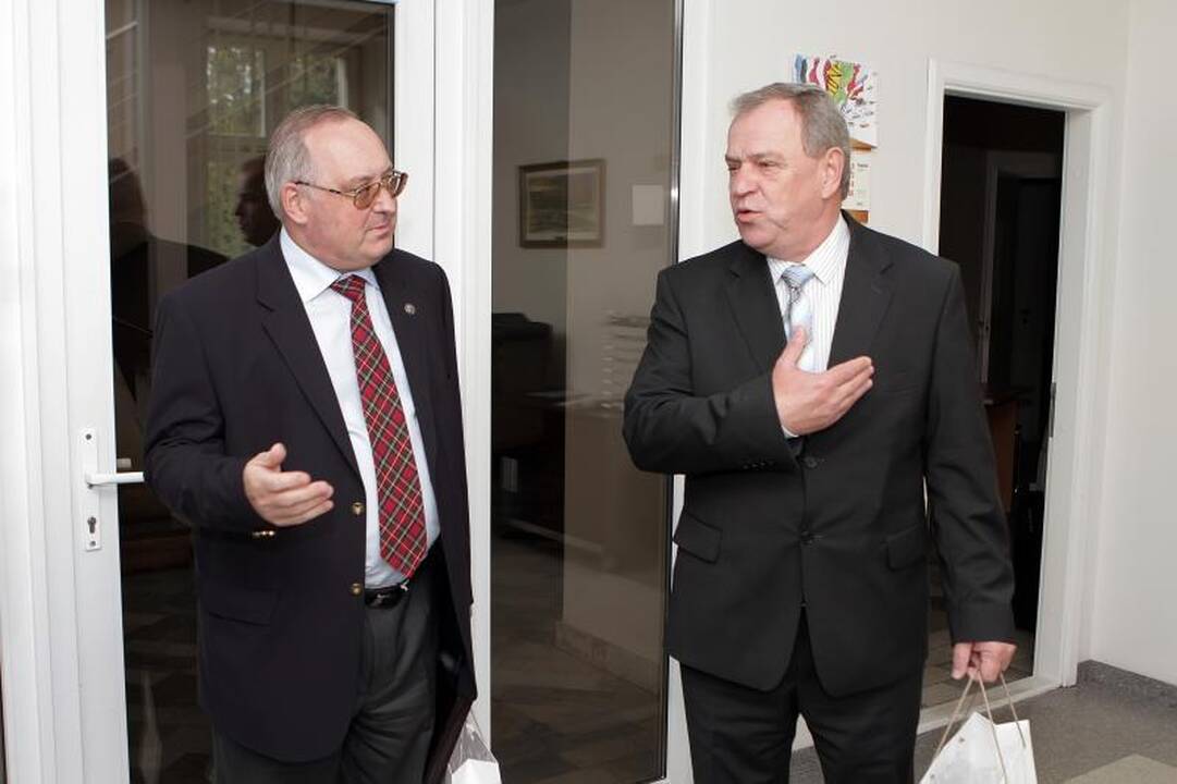 Klaipėdos merą aplankė buvęs ir naujasis Rusijos konsulai