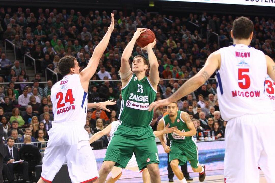 Įsibėgėjusio CSKA garvežio nuo bėgių nuversti nepavyko (komentarai)