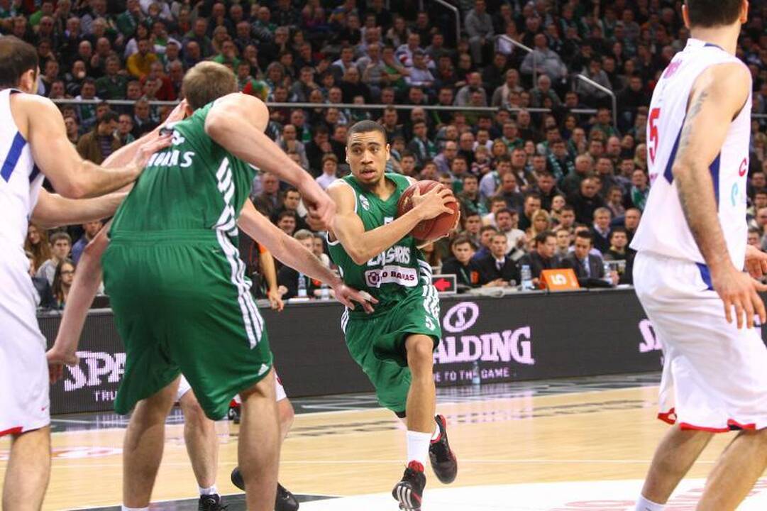 Įsibėgėjusio CSKA garvežio nuo bėgių nuversti nepavyko (komentarai)
