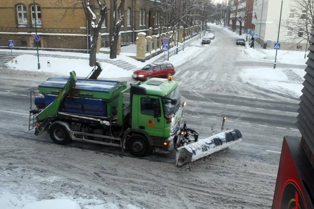 Klaipėdoje iškrito pavojingas sniego kiekis