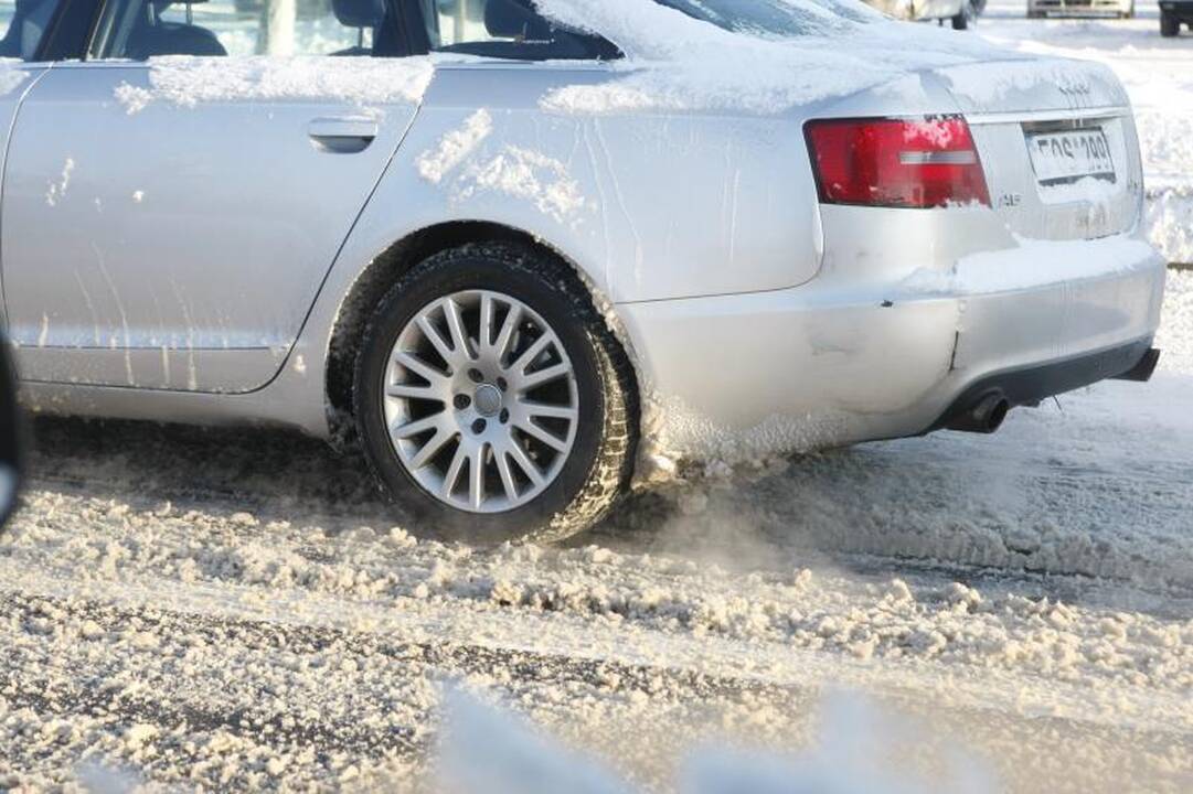 Klaipėdoje iškrito pavojingas sniego kiekis