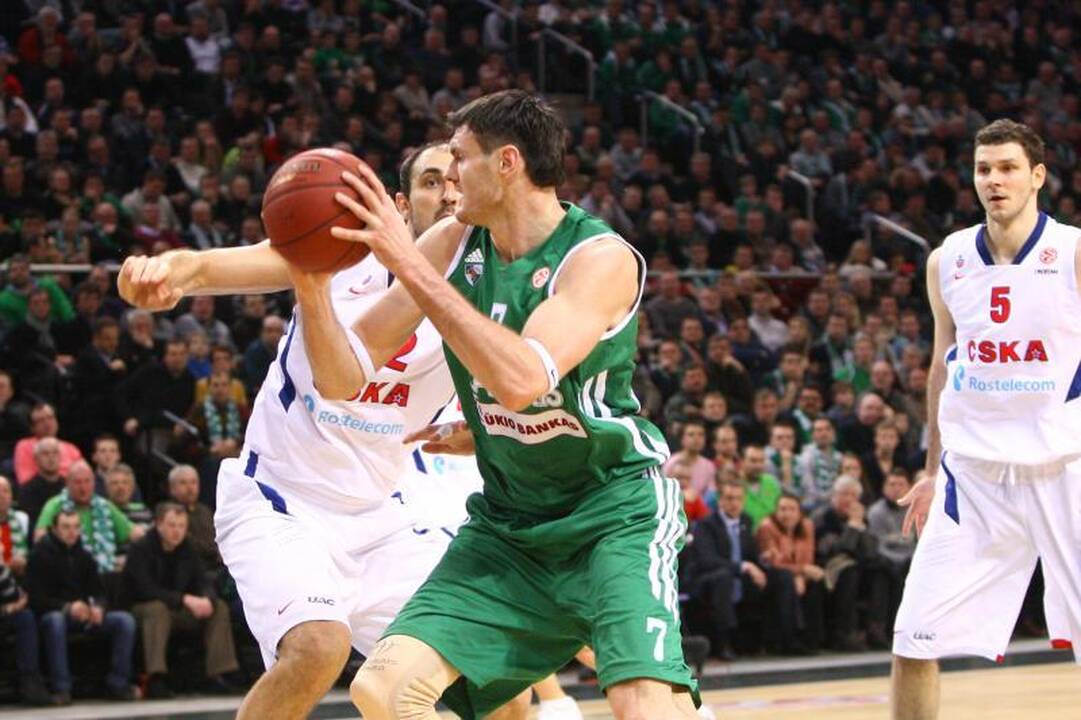 Įsibėgėjusio CSKA garvežio nuo bėgių nuversti nepavyko (komentarai)