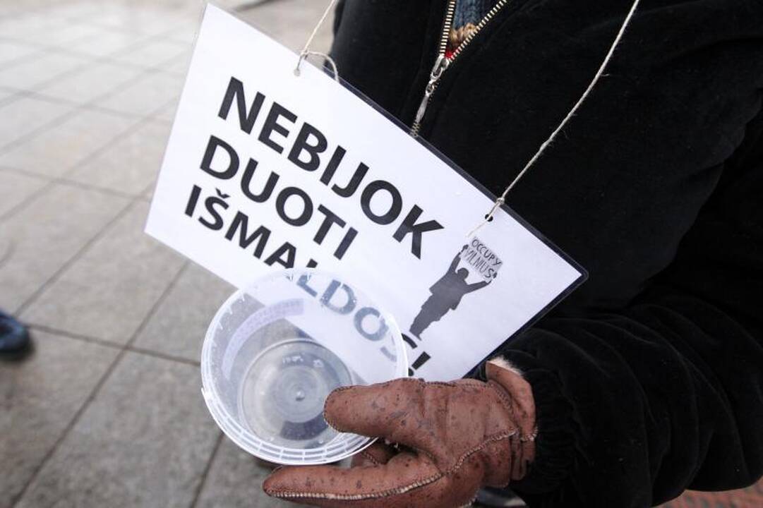 Piketuotojai: neduoti išmaldos - nehumaniška 