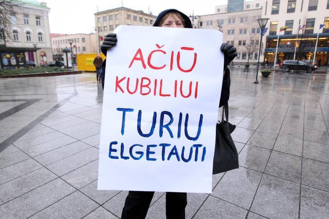 Piketuotojai: neduoti išmaldos - nehumaniška 