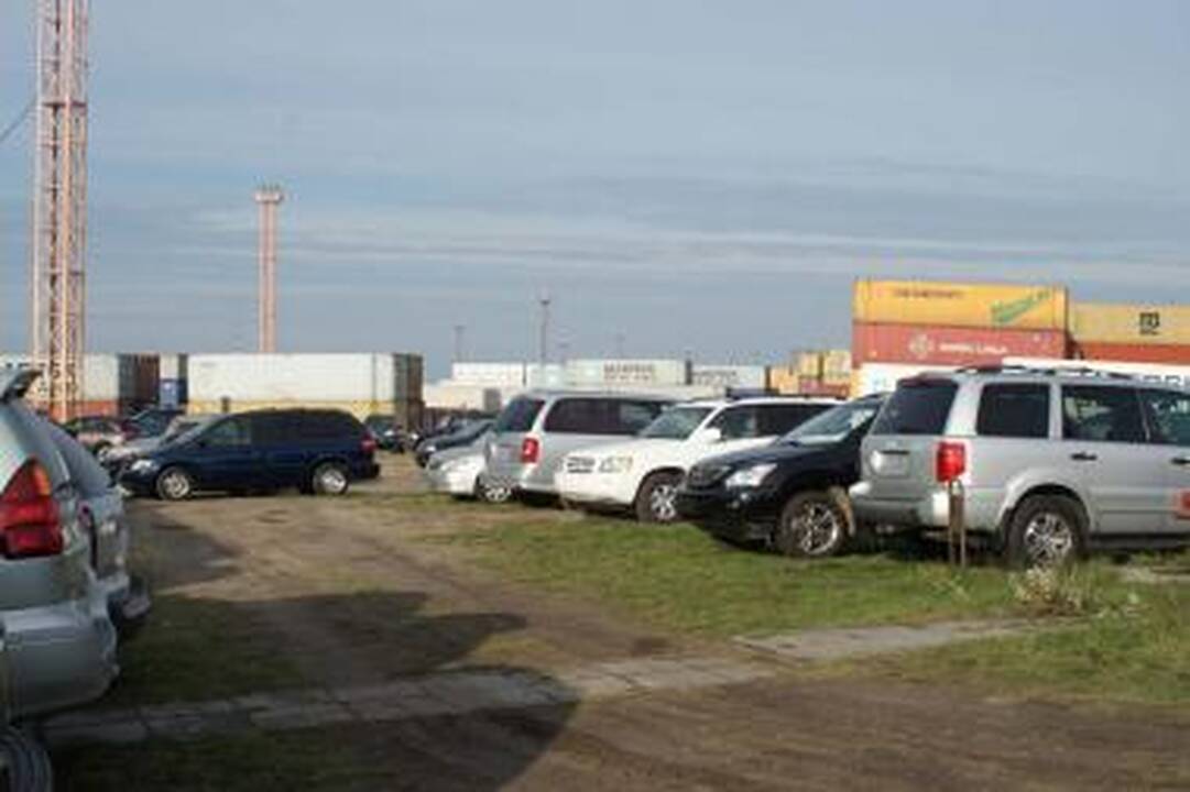 Klaipėdiečiai įtariami klastoję mašinų iš JAV dokumentus
