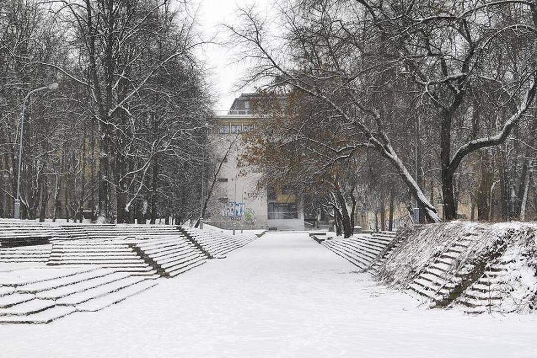 Balta žiema pagaliau atėjo ir į Vilniaus kiemus