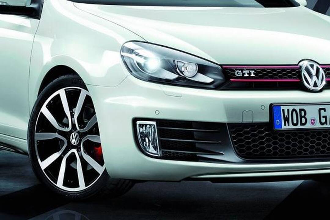 VW ir „Adidas“ sukūrė specialų „Golf GTI“
