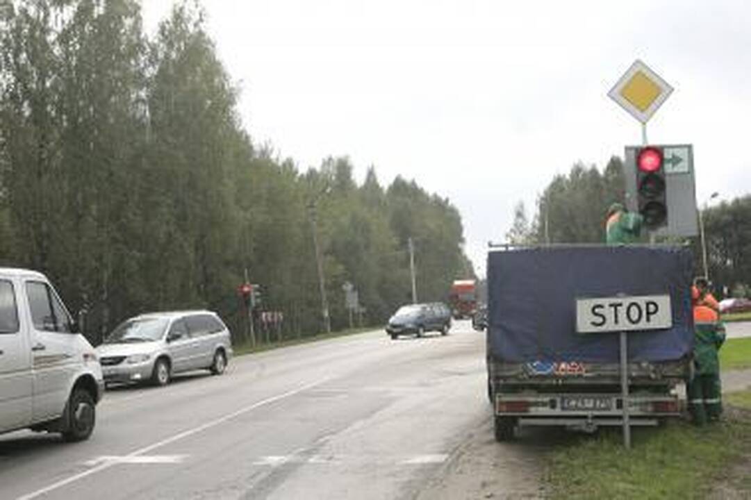 Šviesoforas pavojingoje Kauno sankryžoje jau veikia