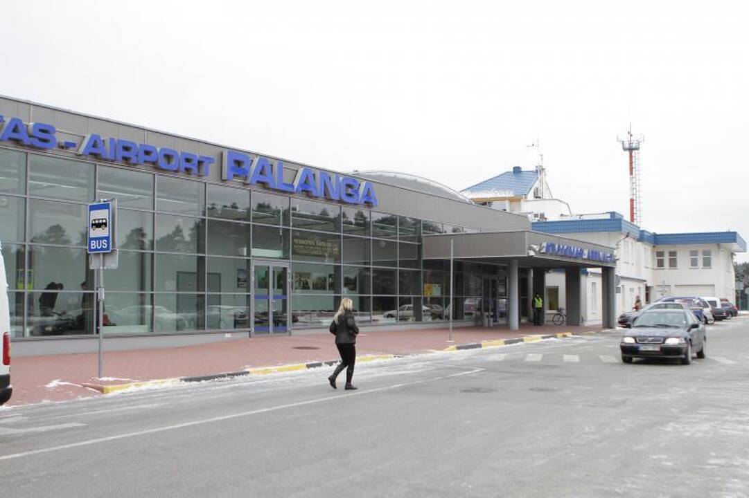 Palangos oro uoste neblaivus vyras buvo išlaipintas iš lėktuvo