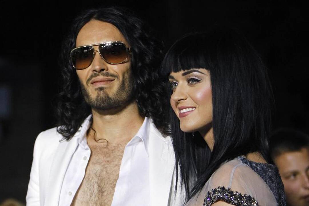 Po 14 mėnesių santuokos skiriasi Russellas Brandas ir Katy Perry