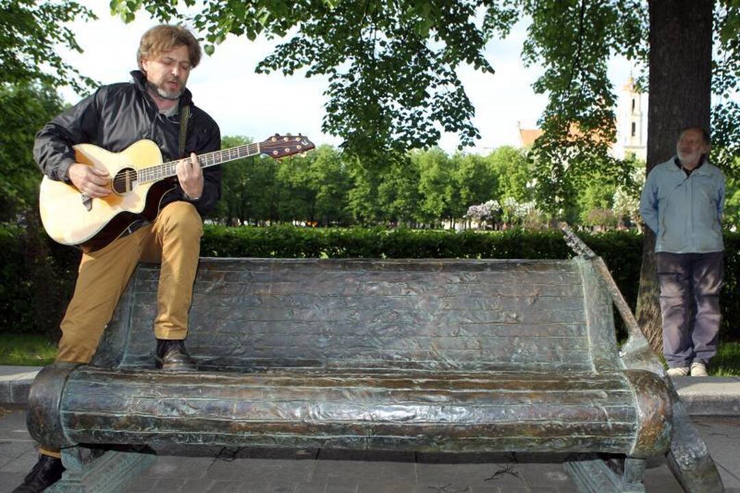 R.Kalantos aukos 40-ąsias metines sostinėje paminėjo menininkai 