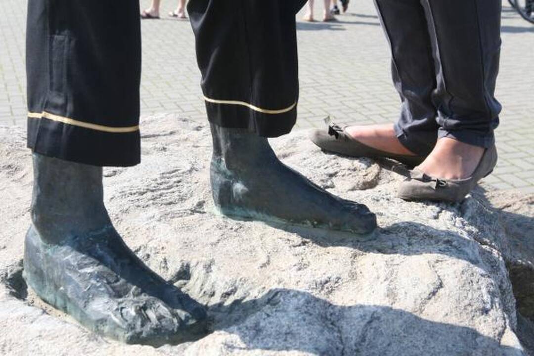 Laivų paradas: berniukas su šuneliu pakeitė įvaizdį 