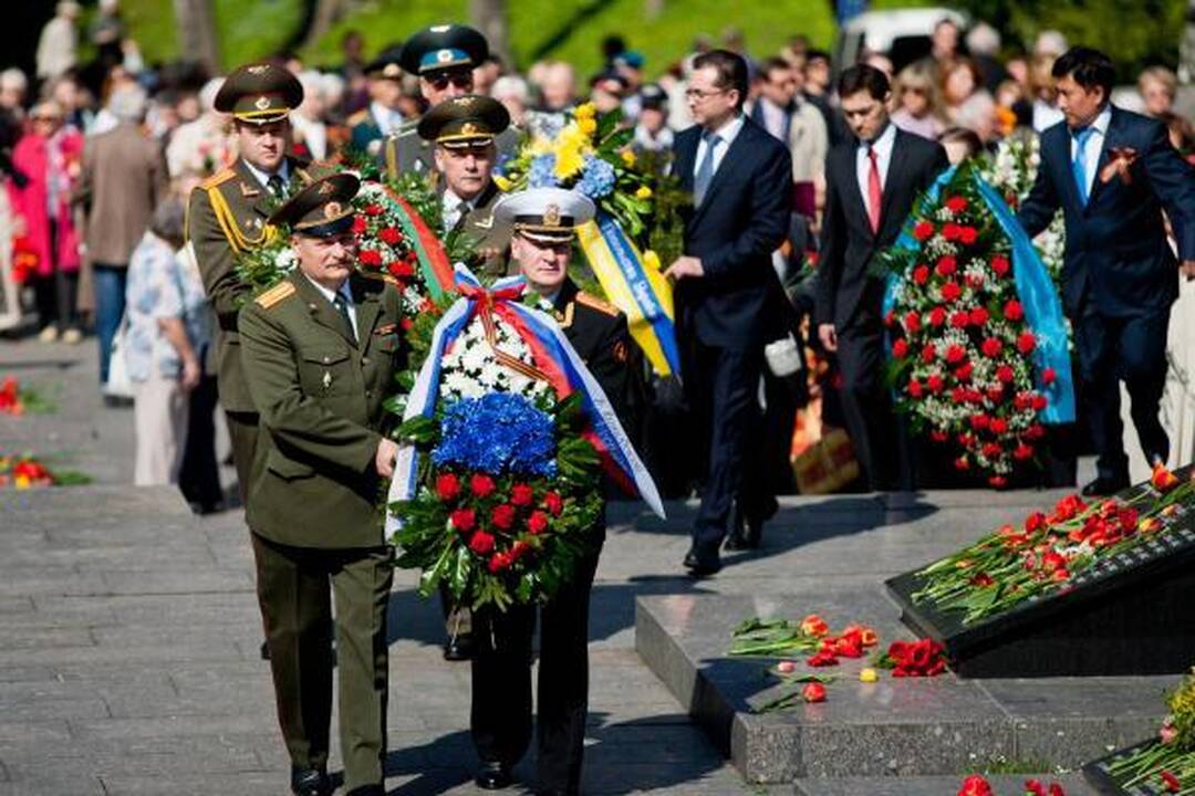 Vilniaus Antakalnio kapinėse pagerbtos Antrojo pasaulinio karo aukos