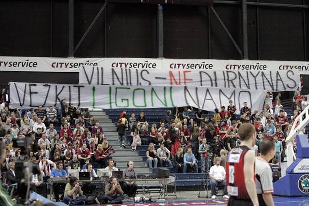Galingai startavęs "Lietuvos rytas" įveikė "Žalgirį" 89:75 (papildyta)