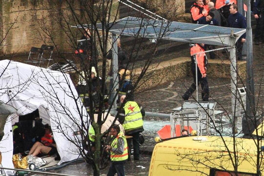 Belgijos miesto centre - mirtini sprogimai ir šūviai (atnaujinta)