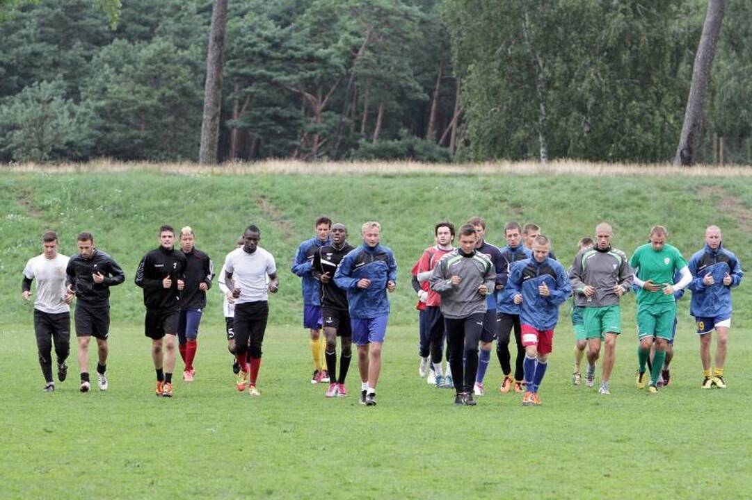 „Atlanto“ futbolo klube – trenerių pokyčiai ir viltingi planai