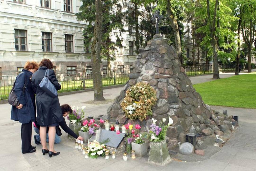 R.Kalantos aukos 40-ąsias metines sostinėje paminėjo menininkai 