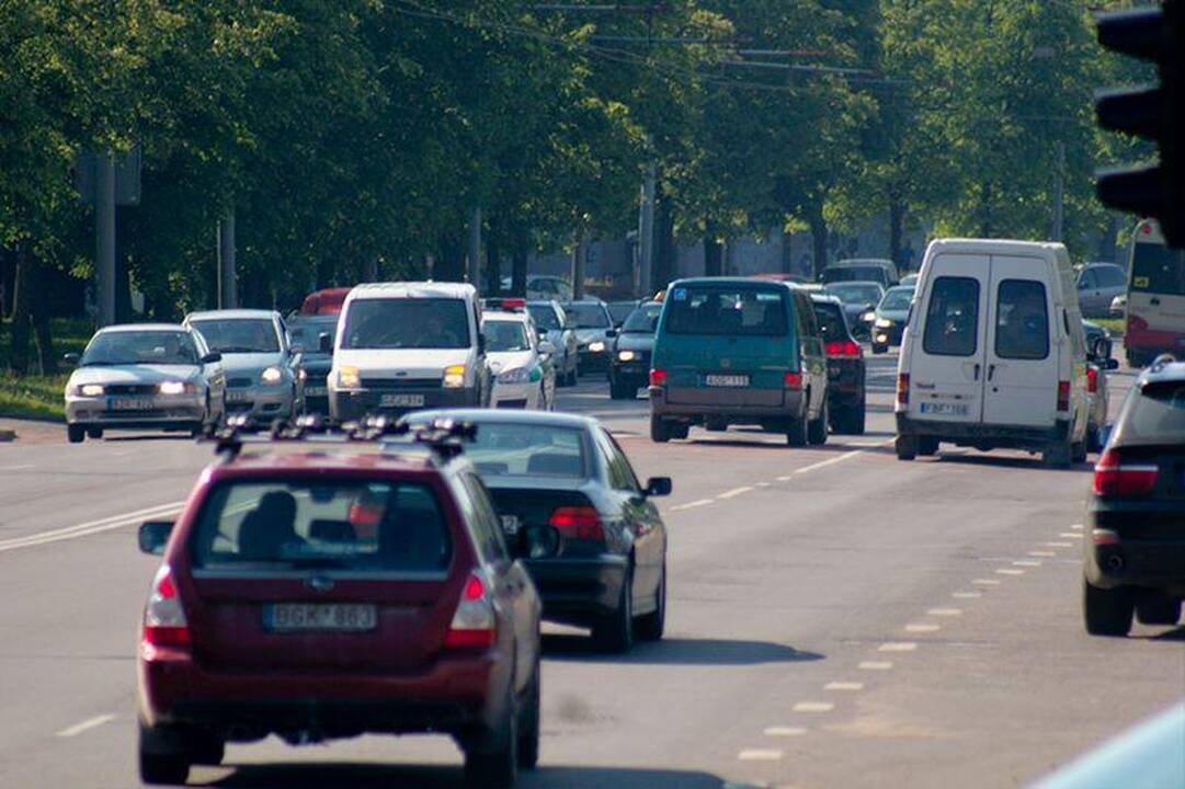 Vilniuje pėsčiųjų perėjoje partrenkta moksleivė