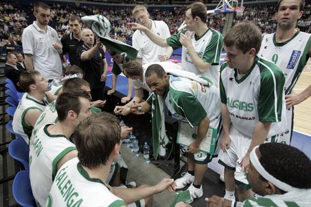 Galingai startavęs "Lietuvos rytas" įveikė "Žalgirį" 89:75 (papildyta)