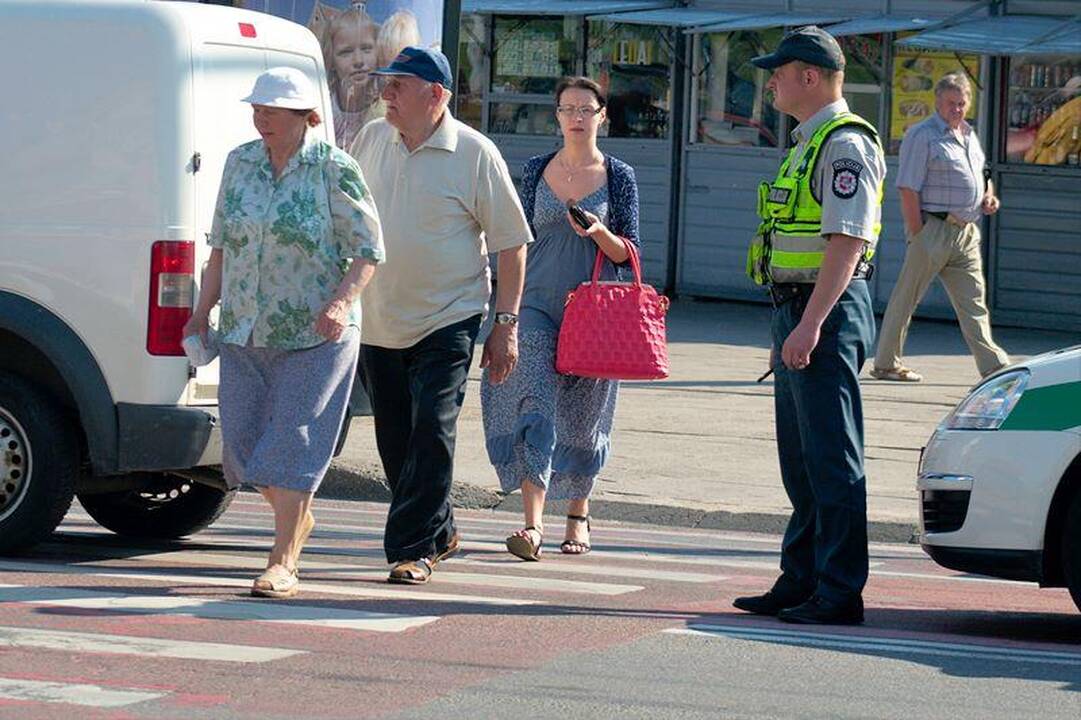 Vilniuje pėsčiųjų perėjoje partrenkta moksleivė