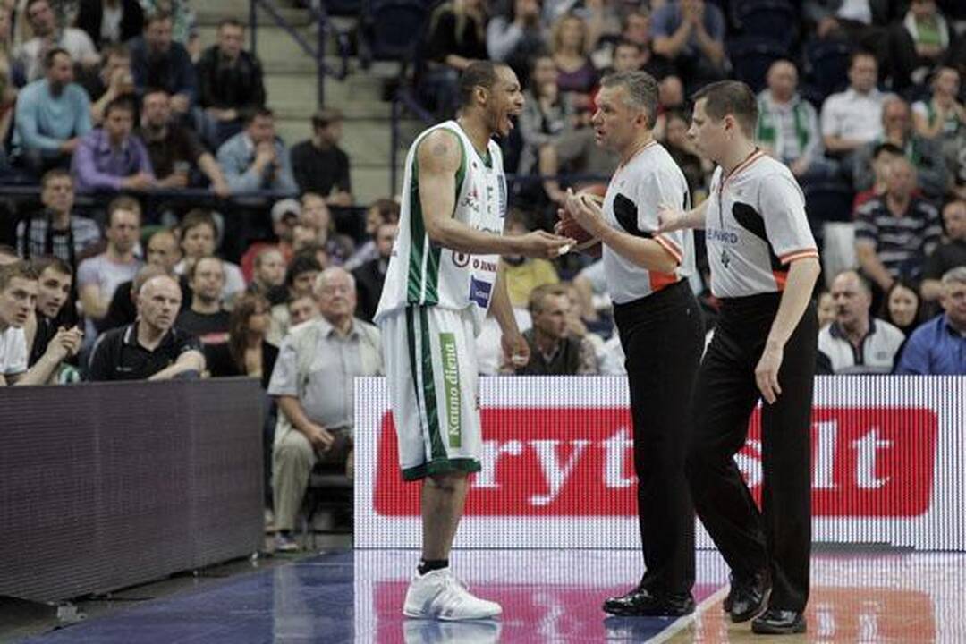 Galingai startavęs "Lietuvos rytas" įveikė "Žalgirį" 89:75 (papildyta)
