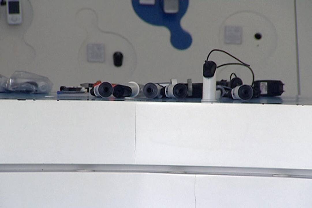 Vilniaus centre iš „Omnitel“ salono pagrobti kompiuteriai ir telefonai