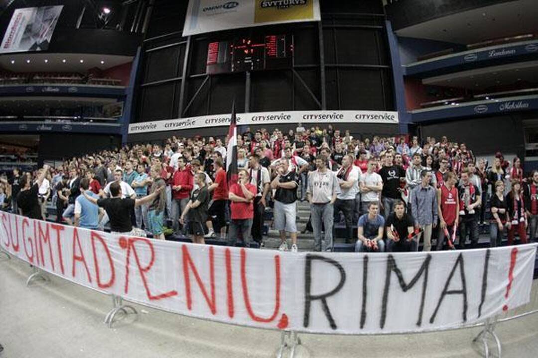 Galingai startavęs "Lietuvos rytas" įveikė "Žalgirį" 89:75 (papildyta)