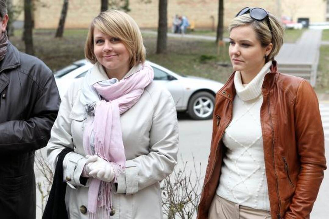 LNK laidų vedėjai iš gėlių pasodino simbolinį „Gerumo sparną“ 
