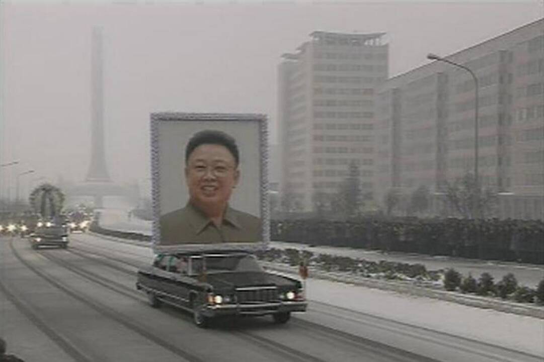 Šiaurės Korėjoje laidojamas Kim Jong Ilas