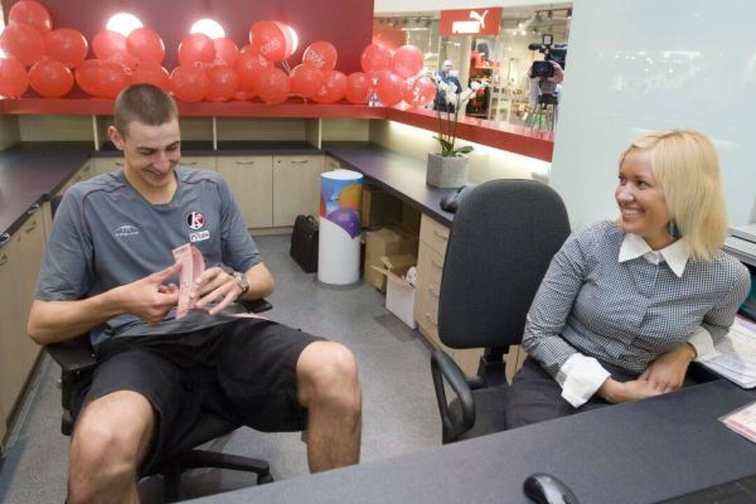 J.Valančiūnas debiutavo bilietų kasoje