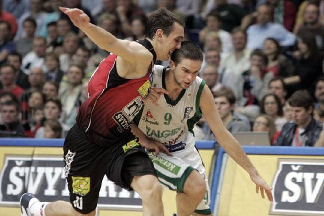 Galingai startavęs "Lietuvos rytas" įveikė "Žalgirį" 89:75 (papildyta)