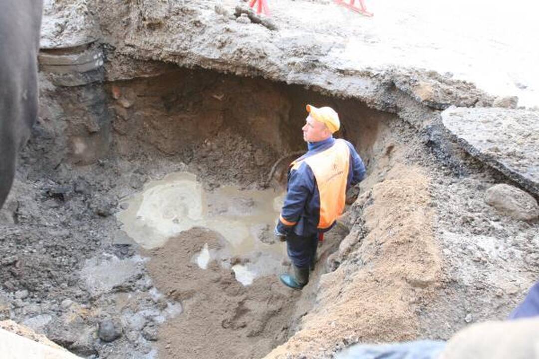 Vandentiekio avarija Minijos gatvėje sukėlė spūstis